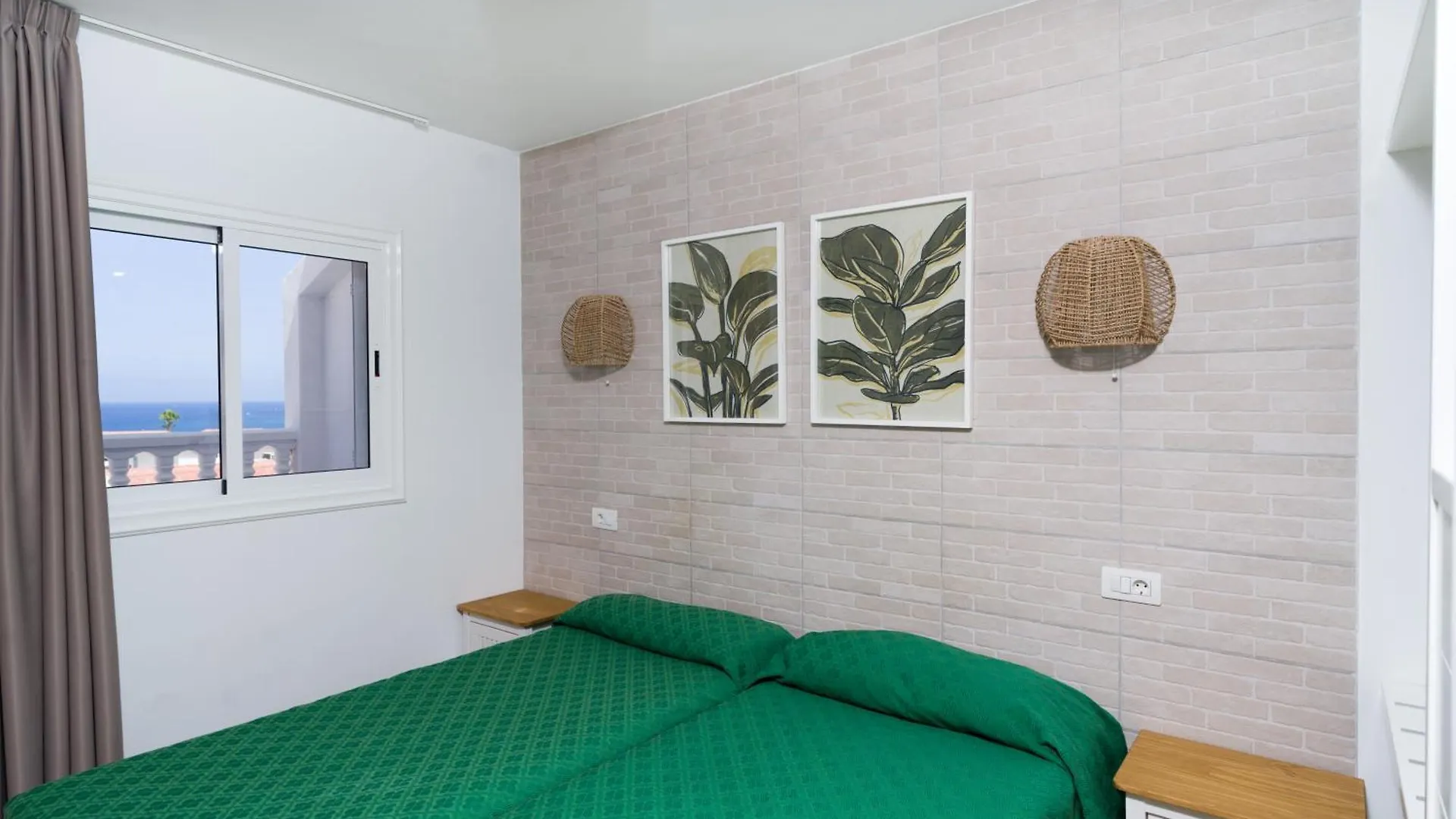 Apartamentos Tinerfe Garden Costa Adeje  Espanha