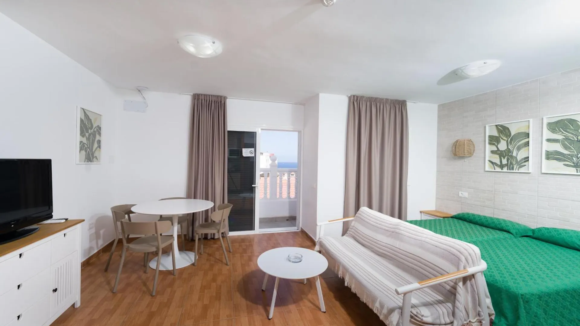 Aparthotel Apartamentos Tinerfe Garden Costa Adeje